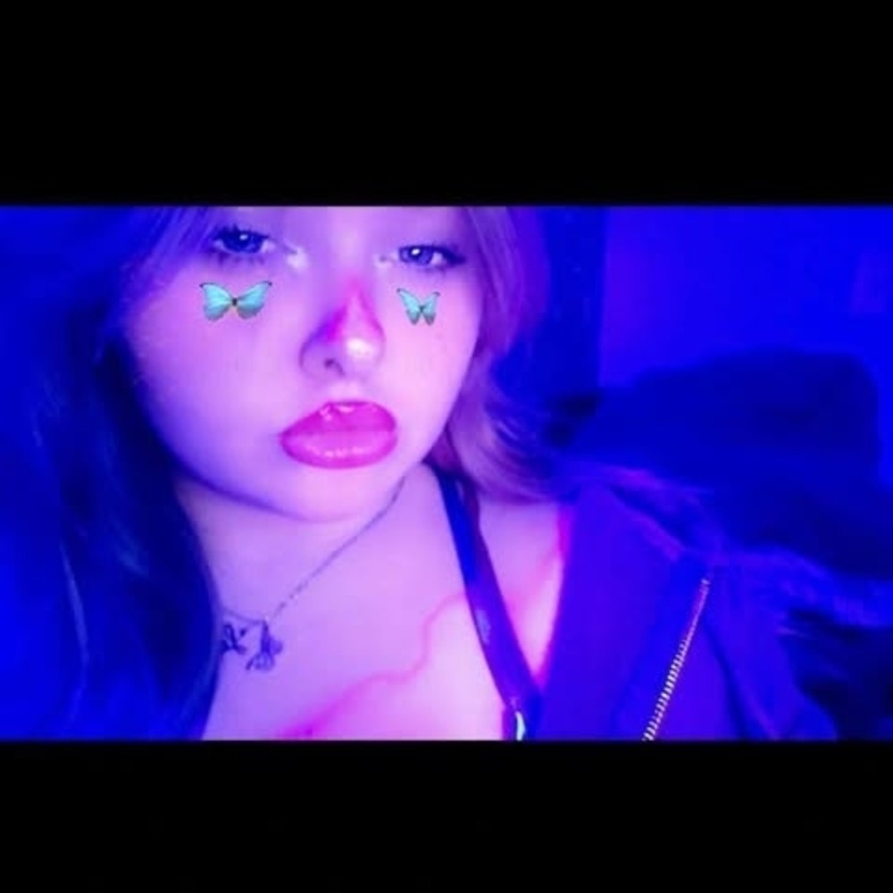 Meet your Posher, Lexi